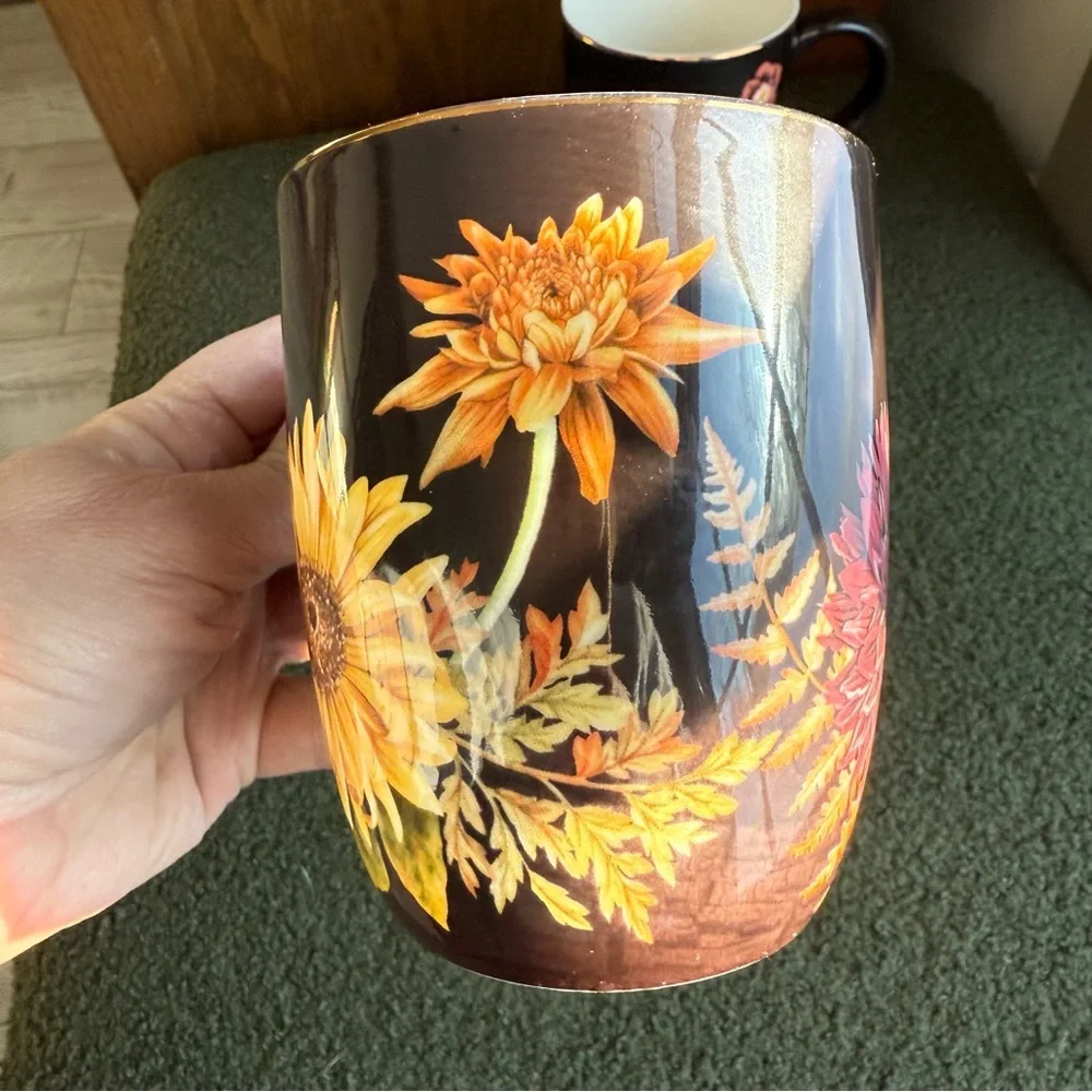 William Sonoma California Harvest Bloom Coffee Gold‎ Rimmed Floral Mug Set Of 2